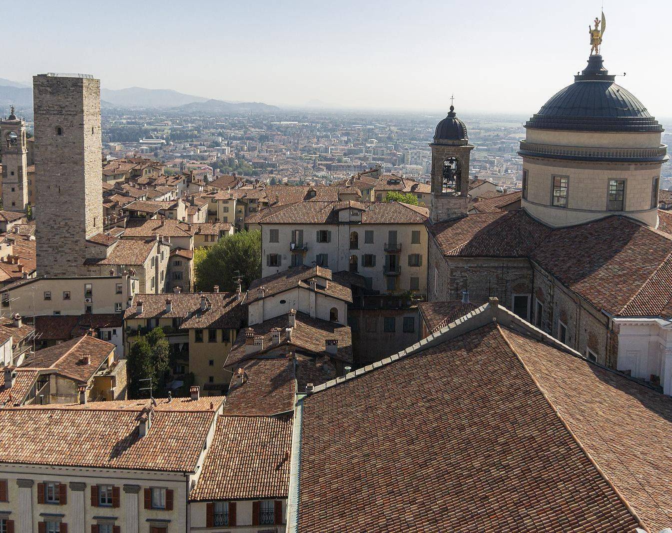 Città di Bergamo , servizio taxi e NCC in provincia